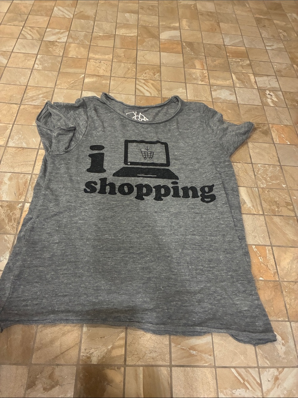 I love shopping women’s t shirt medium